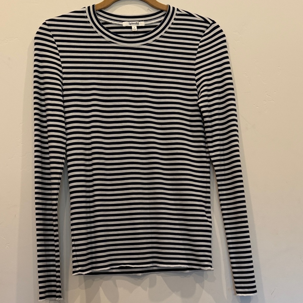 NWOT Splendid Navy/White Striped Long Sleeve Tee size S.